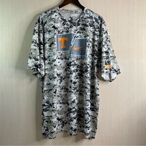 Badger Sport Tennessee Vols Football Graphic Digital Camo Men's T-Shirt 3XL